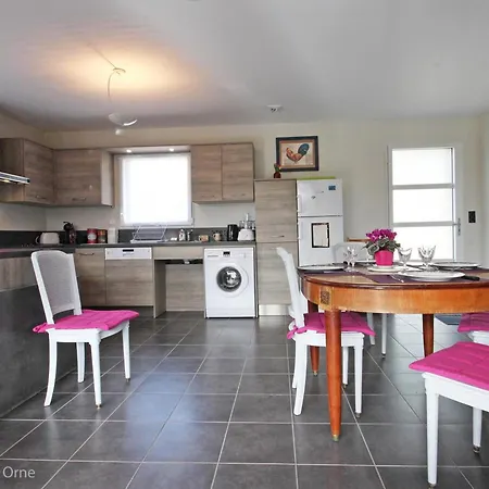 Holiday home Ecogite Independant 8 Pers Proche Foret, Terrasse, Animaux Acceptes - Fr-1-497-23 *